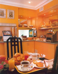 Petit dejeuner / Breakfast