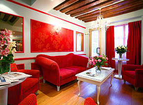 salon / lounge