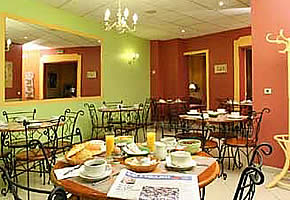 Salle petit dejeuner / breakfast room