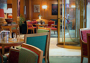 Salon / Lounge