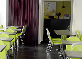 Salle petit d&eacute;jeuner / Breakfast room