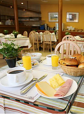 Petit dejeuner / Breakfast