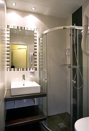Salle de Bains / Bathroom