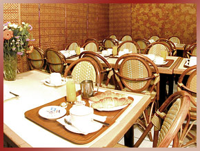 Petit déjeuner / Breakfast room