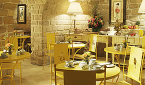 Salle petit dejeuner / breakfast room