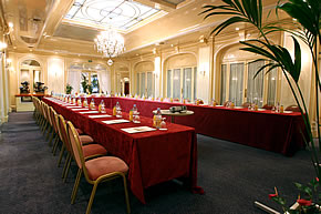 Salle de Conférences / Meeting Rooms