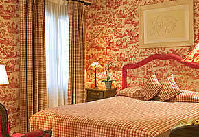 chambre  /  room
