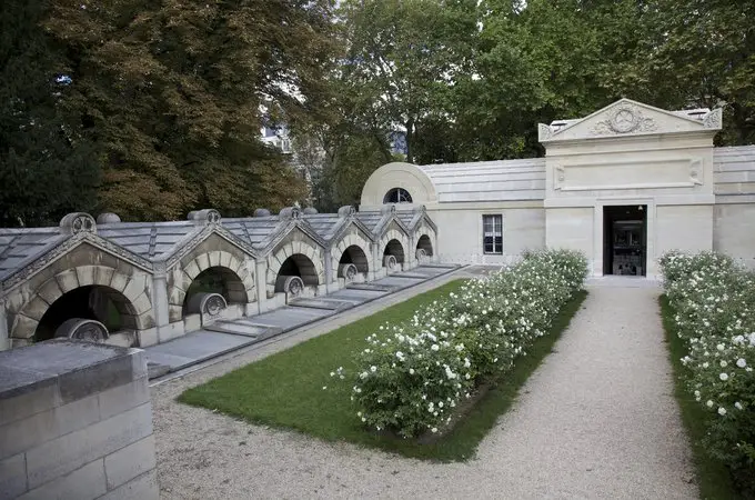 Courtyard of the Expiatory Chapel