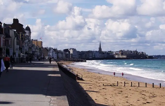 Saint Malo's beach