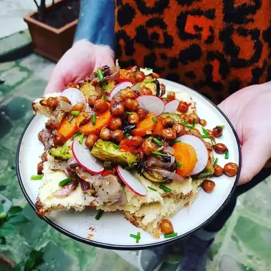 18 Vegan Restaurants In Paris Every Vegan Needs To Know