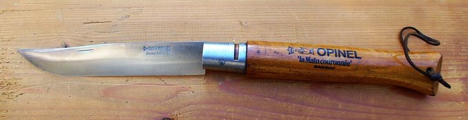 Un cuchillo Opinel