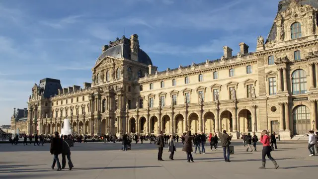 louvre