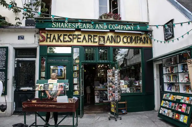 shakespeare and co