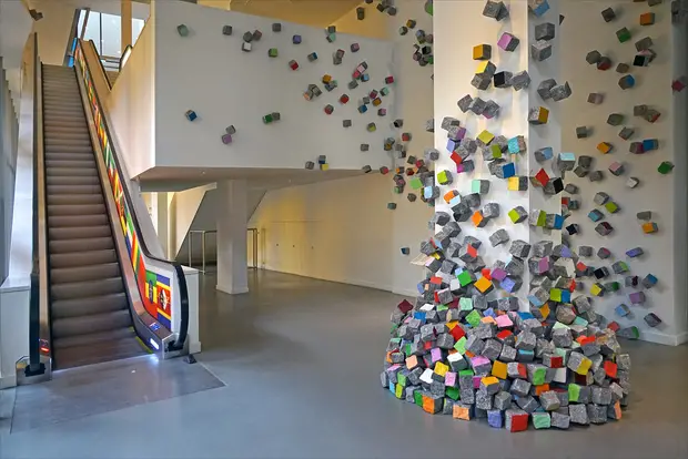 Main entrance to the Fondation Louis Vuitton in the Bois de