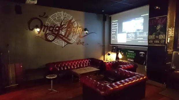 Paris Magellan Bar Sport