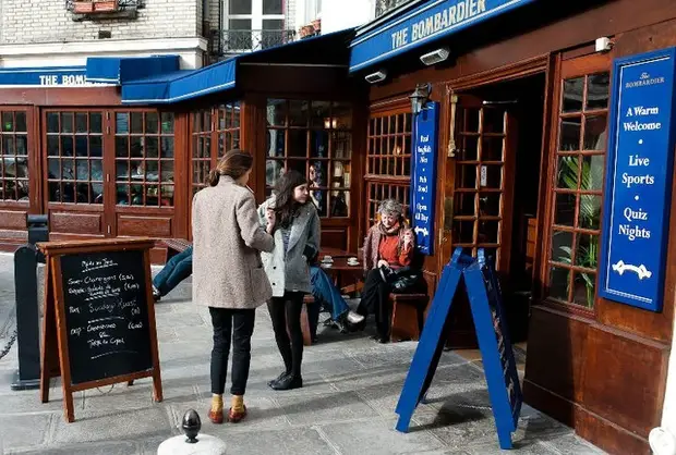 Bombardier Sport Bar Paris