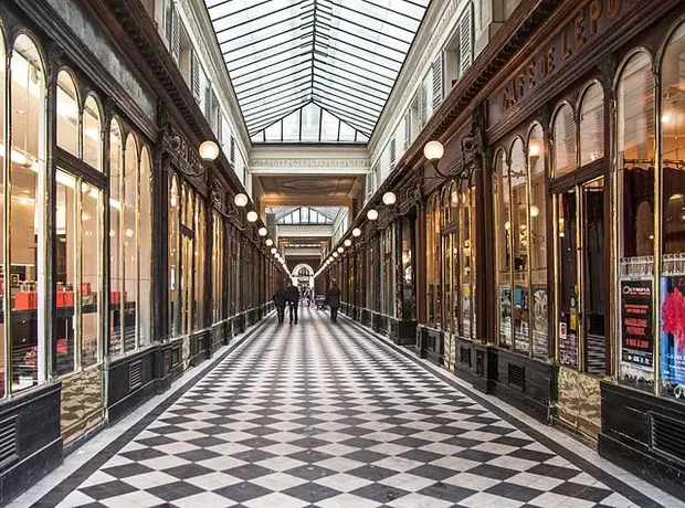 inside the Galerie Véro-Dodat