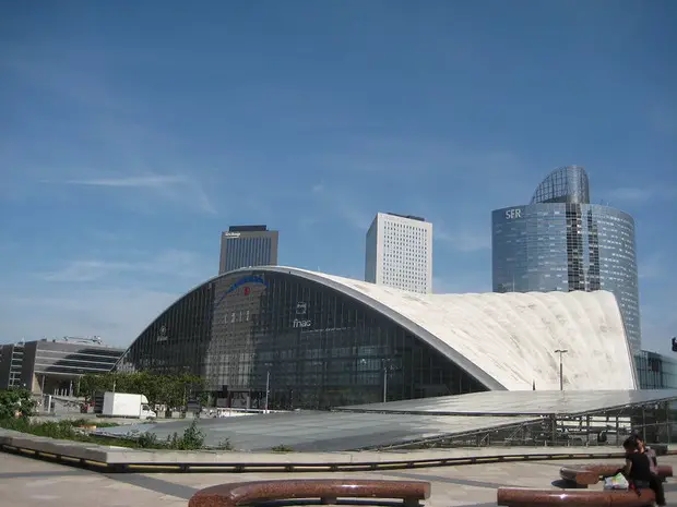 liberty tour la defense