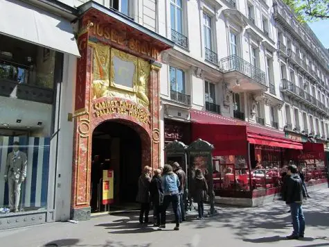 Entrance of the Musée Grévin