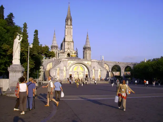 Basilica Lourdes