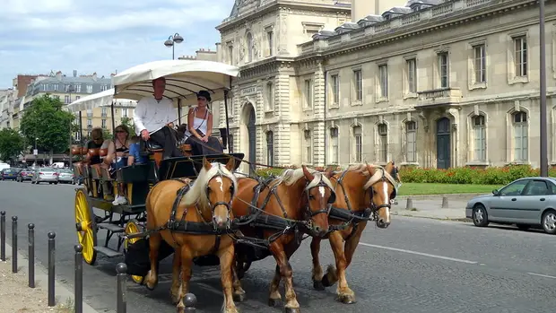 Romantic tour Paris