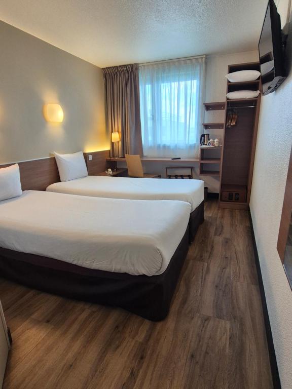 campanile bercy village