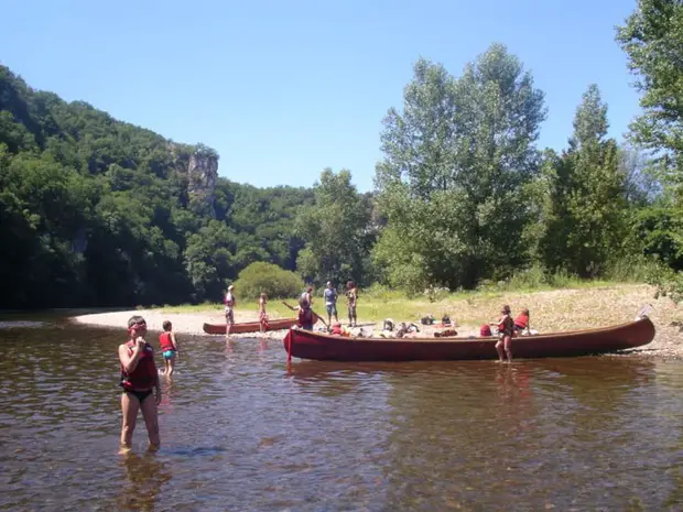 Rabaska canoe