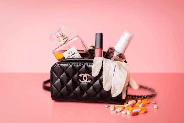 Bag witch Chanel products 
