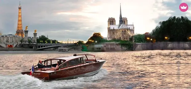 cruise on the Seine