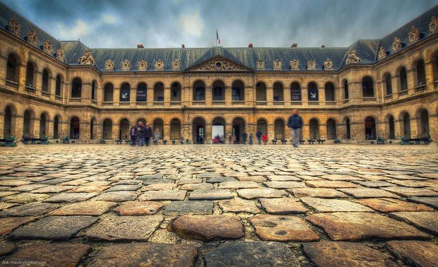 The Invalides' courtyard