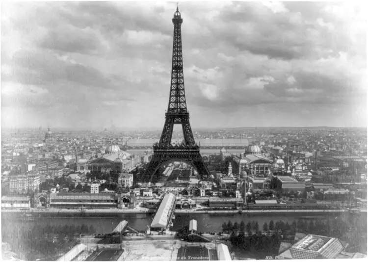 Eiffel Tower