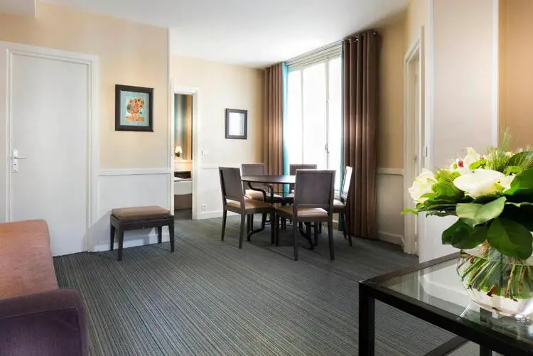 Élysées Union room