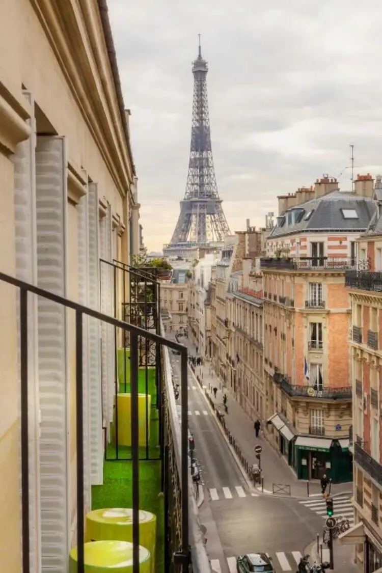 Hotel Élysées Union view