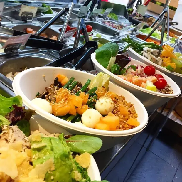 the top 10 most trendy salad bars in paris