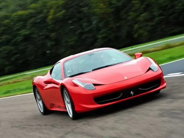 Training courses of sports cars ferrari