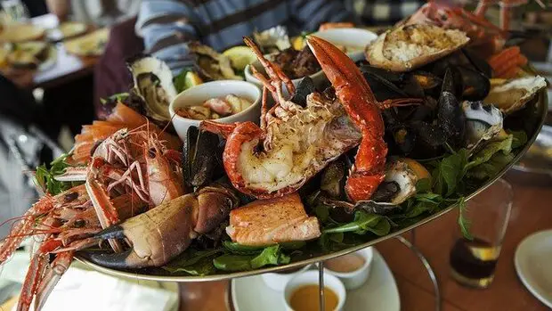 platter of seafood