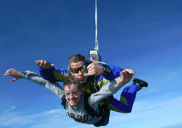 Skydiving at Gégé Skydive