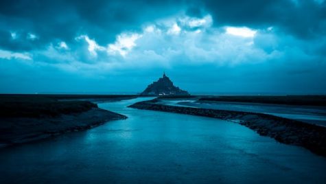 The rocky islet of Mont-Saint-Michel