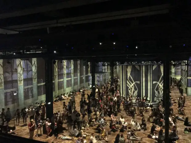 The interior of the Atelier des Lumières