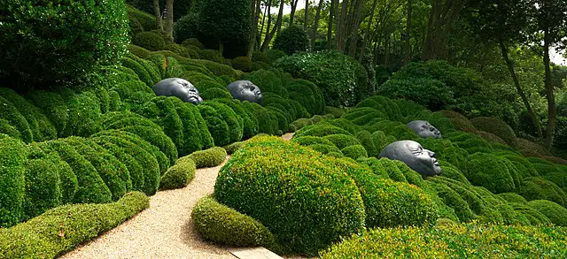 Étretat Garden