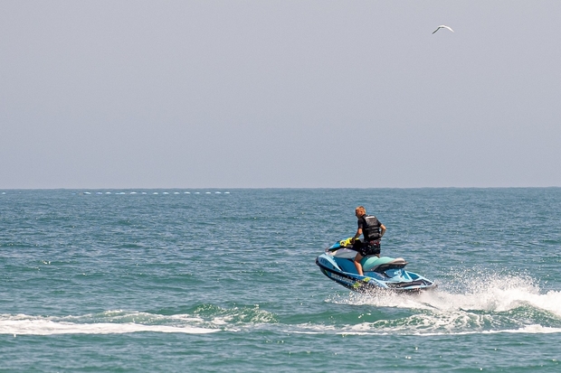 jet ski