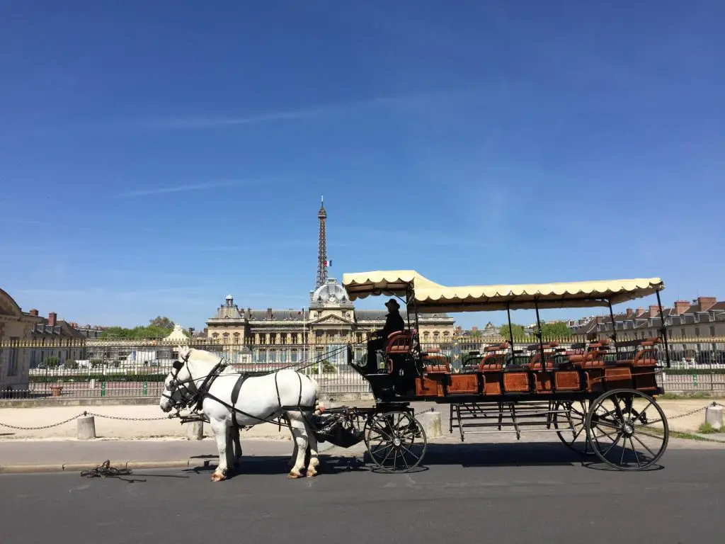 unusual tours of paris