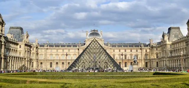 Louvre