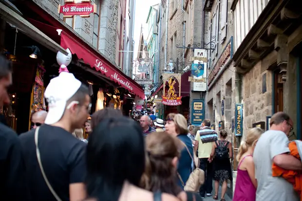 Mont saint michel street