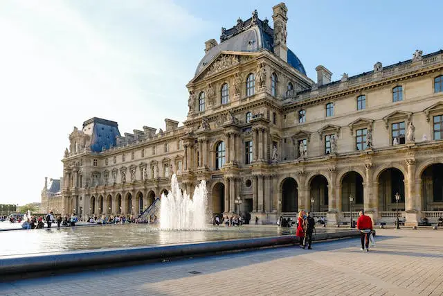 louvre museum