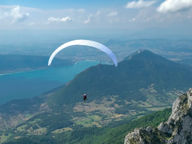 Paragliding