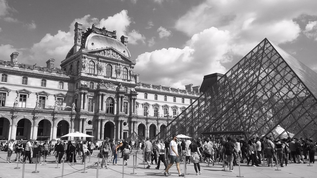 paris in black and white