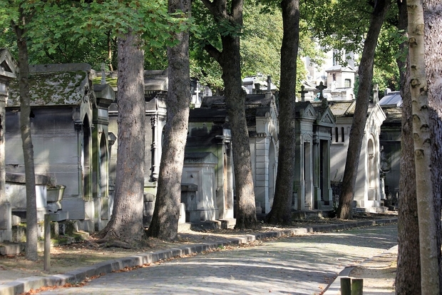 pere lachaise cemetery
