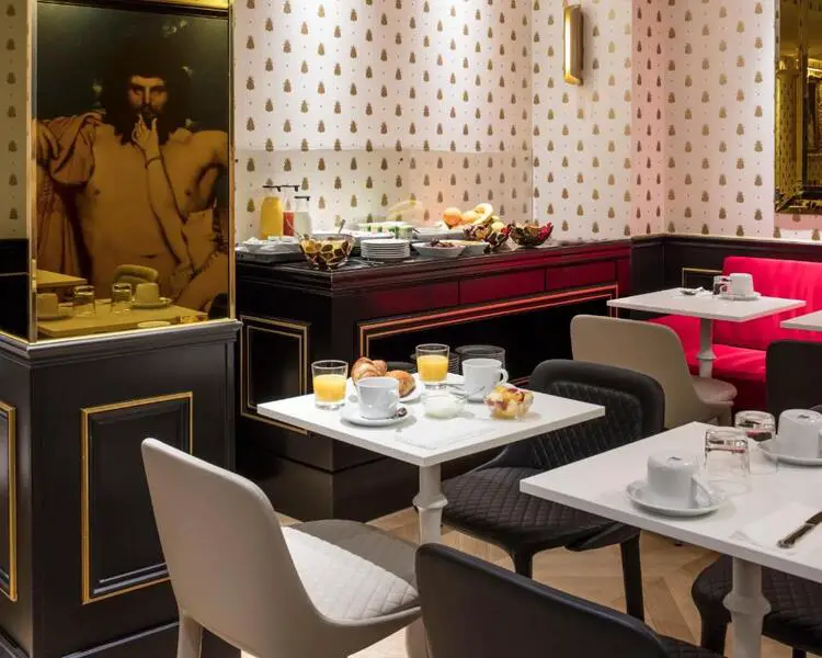 The Petit Louvre breakfast