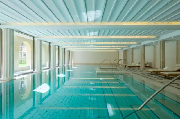 swimming pool villa maia lyon